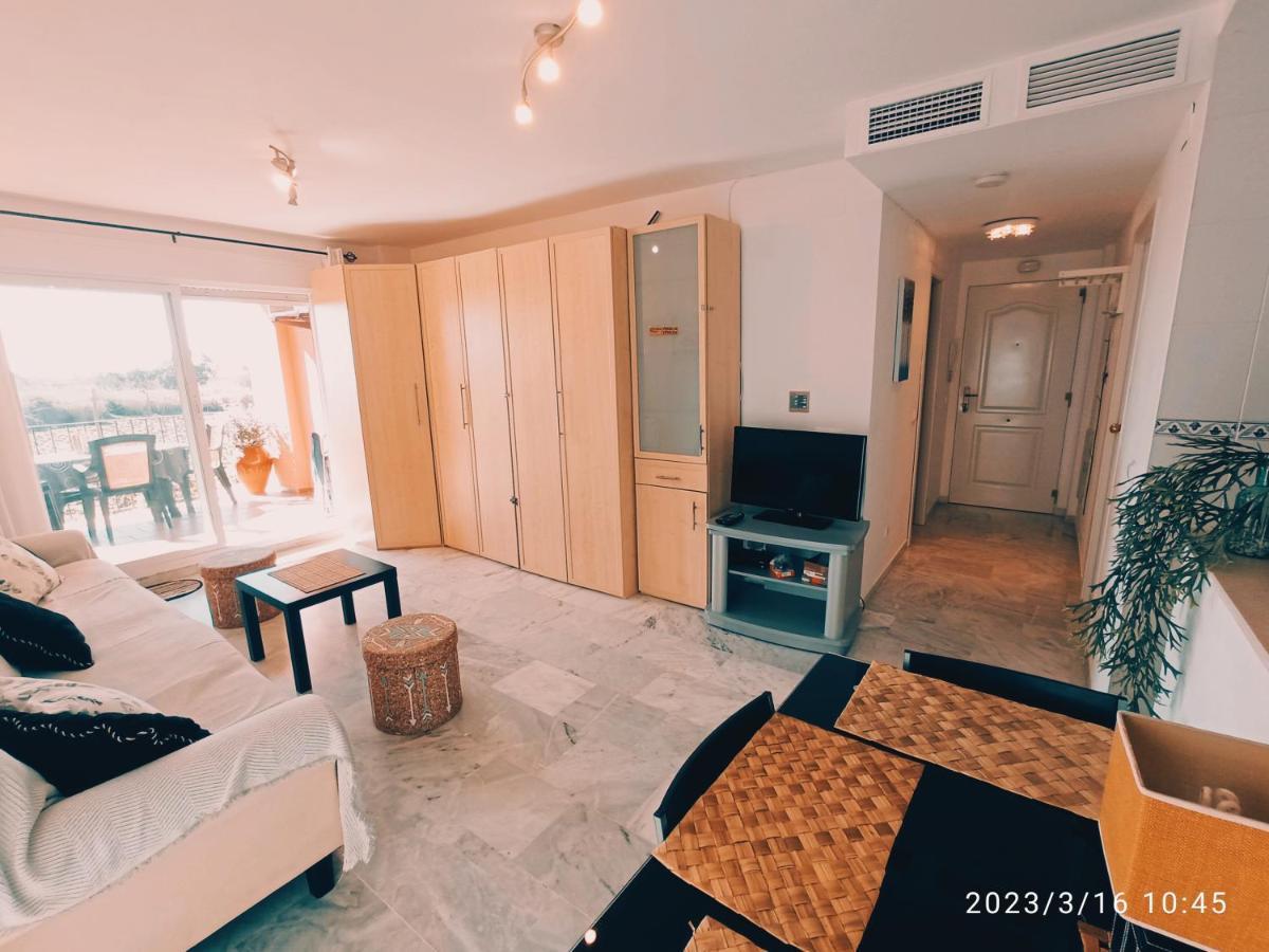 Apartamentos Los Hidalgo Golf Манилва Экстерьер фото